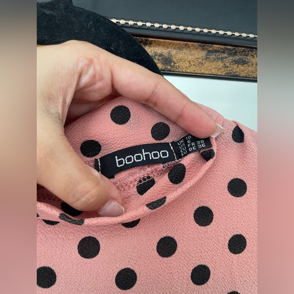 Boohoo Polka Dot High Neck Blouse - Picture 4 of 4
